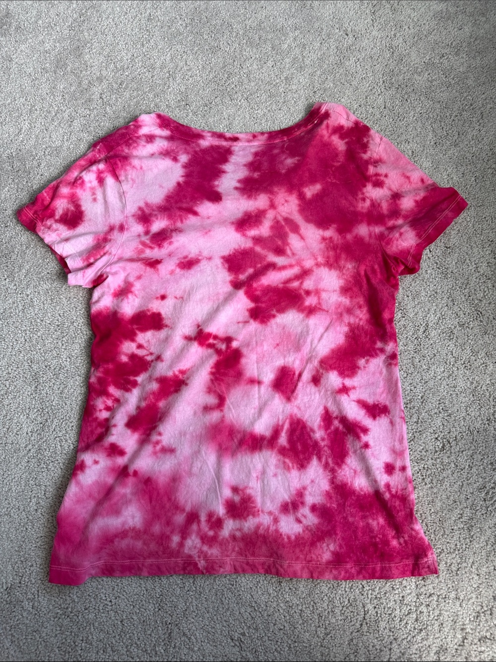 Universal Thread Pink Tie-Dye V-Neck Tee Size M - Picture 3 of 5